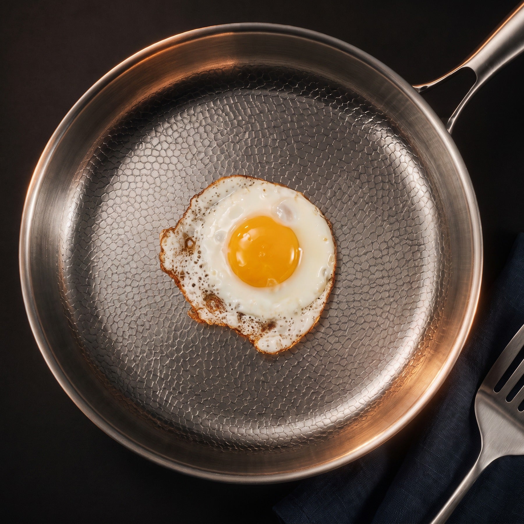 Poêle en titane pur pour une cuisson sans produits chimiques