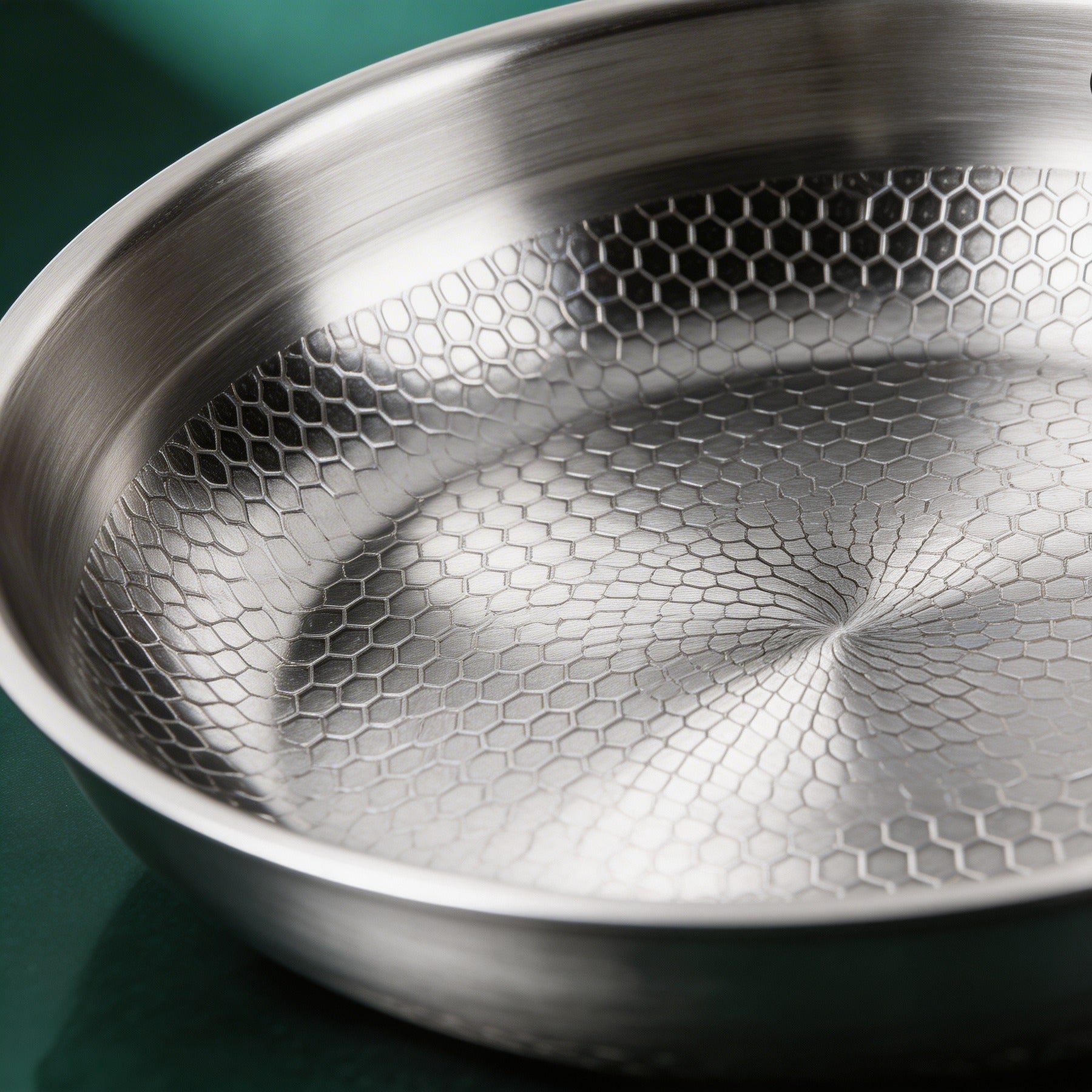Poêle en titane pur pour une cuisson sans produits chimiques